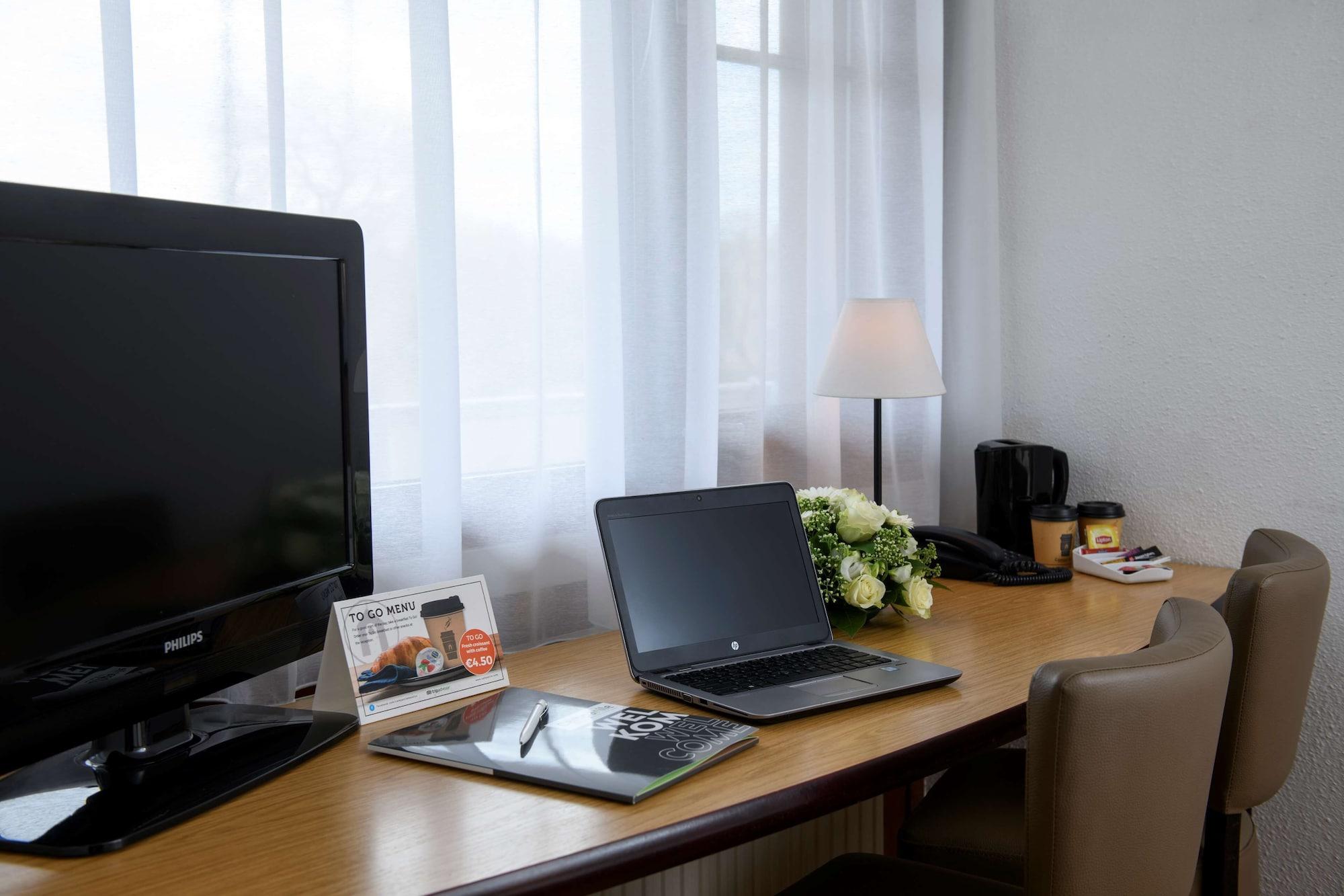 Campanile Hotel & Restaurant Λεουβάρντεν Εξωτερικό φωτογραφία