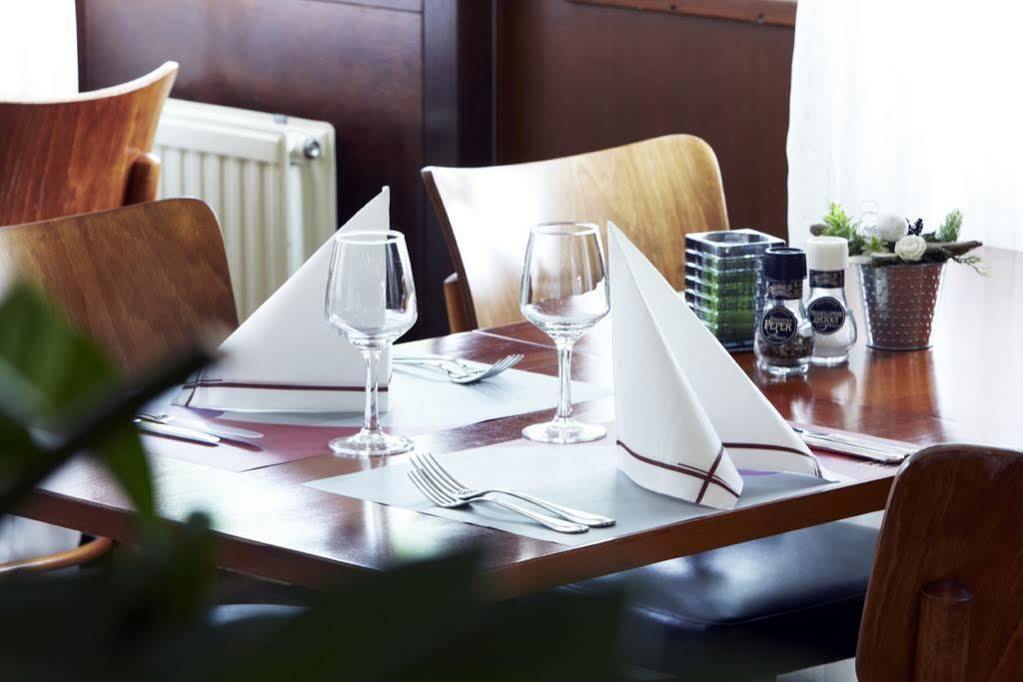 Campanile Hotel & Restaurant Λεουβάρντεν Εξωτερικό φωτογραφία